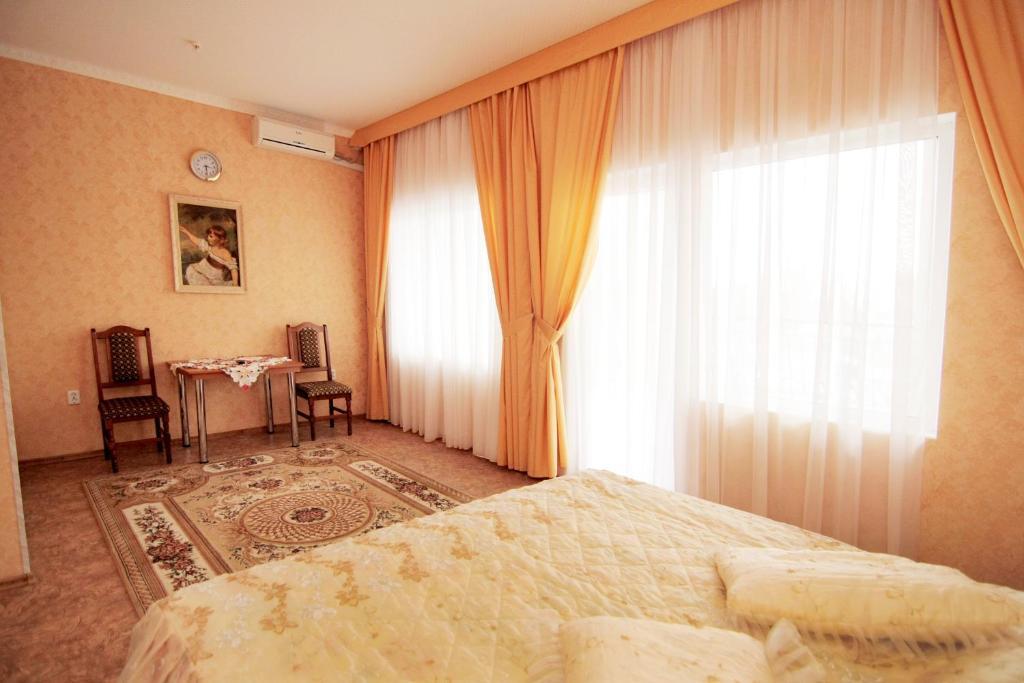 Admiral Hotel Skadovsʼk Zimmer foto